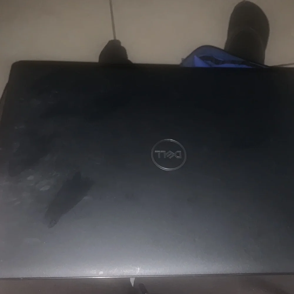 Working dell laptop for sell (charger included*)
